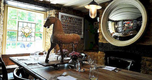 מלמסבורי The Horse And Groom Inn מראה חיצוני תמונה